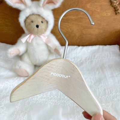 寶藏級(jí)maodour寵物衣架來啦!拯救強(qiáng)迫癥的實(shí)木衣掛,建議所有女生都給我沖!